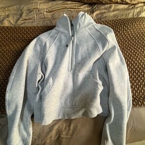 Lululemon scuba quarter zip in gray size M/L